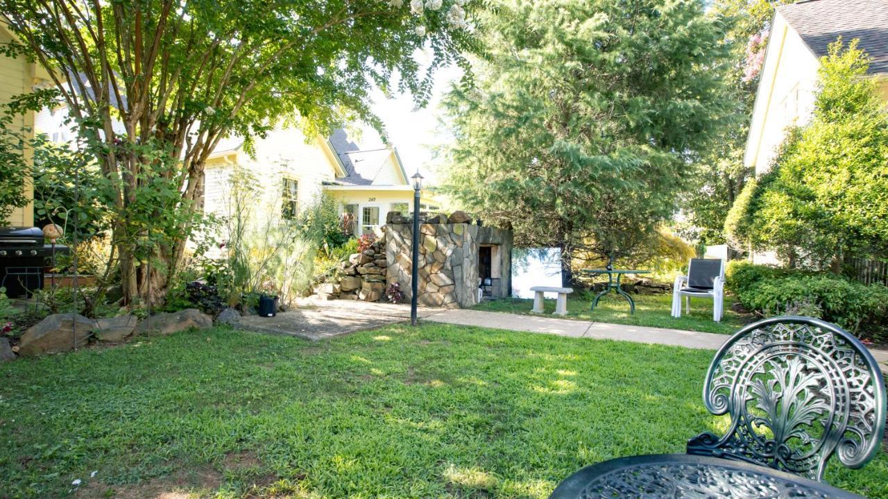 Carrier Houses Bed & Breakfast Rutherfordton Ngoại thất bức ảnh