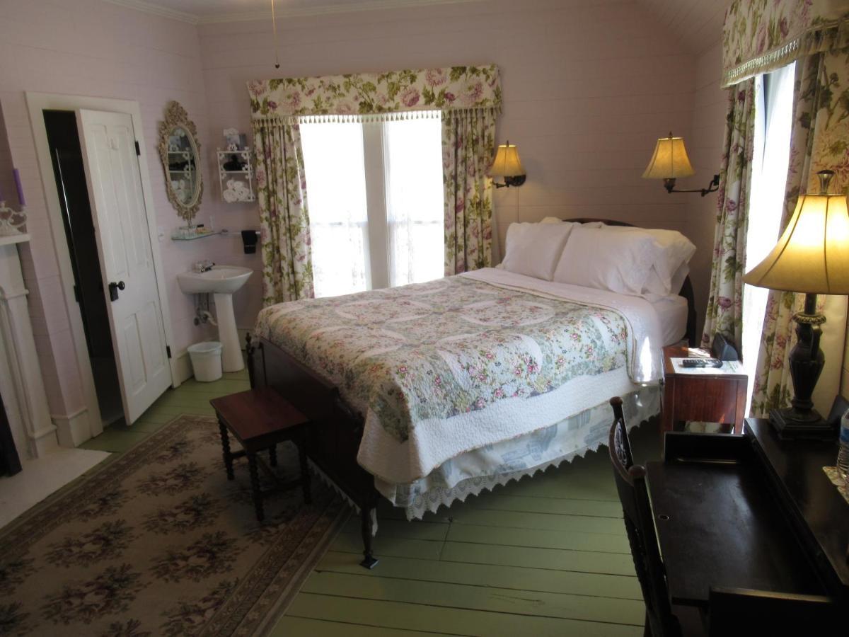 Carrier Houses Bed & Breakfast Rutherfordton Ngoại thất bức ảnh