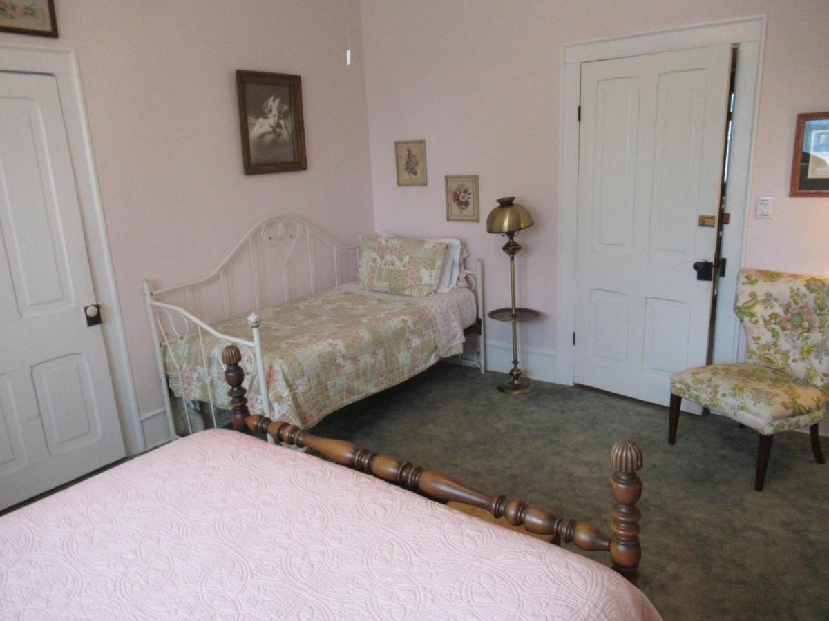 Carrier Houses Bed & Breakfast Rutherfordton Ngoại thất bức ảnh