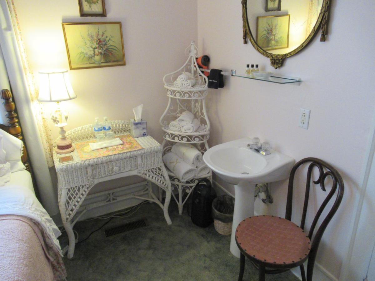 Carrier Houses Bed & Breakfast Rutherfordton Ngoại thất bức ảnh