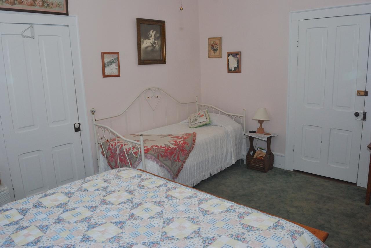 Carrier Houses Bed & Breakfast Rutherfordton Ngoại thất bức ảnh